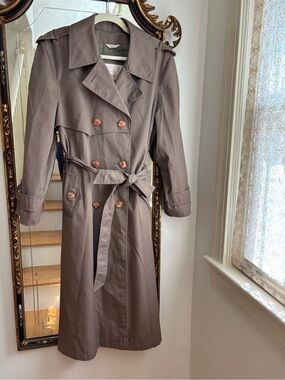 Oversized vtg trench for a size 6/8